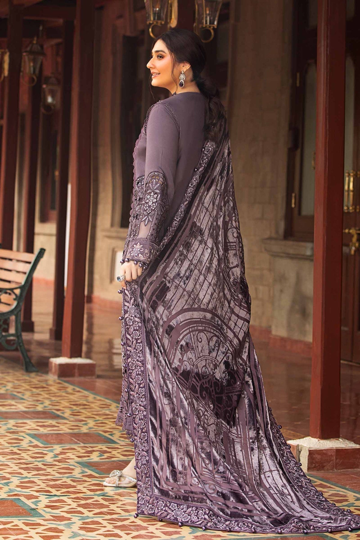 Maria B | Winter Luxe 24 | Velvet DL-1202 - House Of Anaya