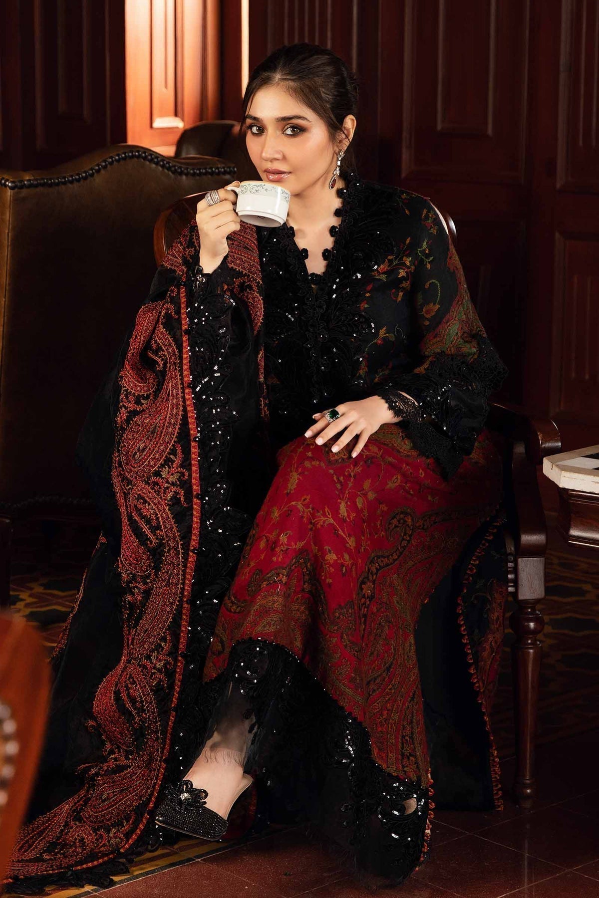 Maria B | Winter Luxe 24 | Velvet DL-1204 - House Of Anaya
