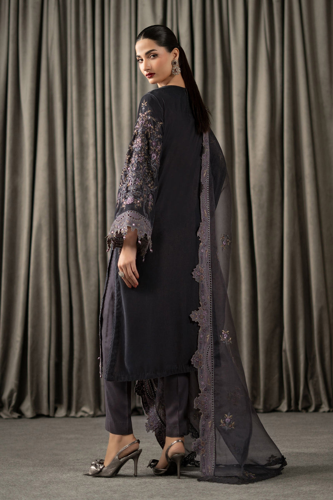 Maria B | Winter Luxe Pret 25 | WLS-1305