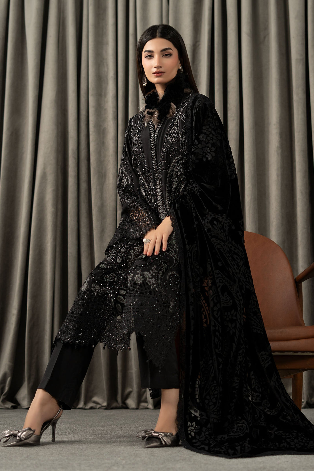 Maria B | Winter Luxe Pret 25 | WLS-1307-Black