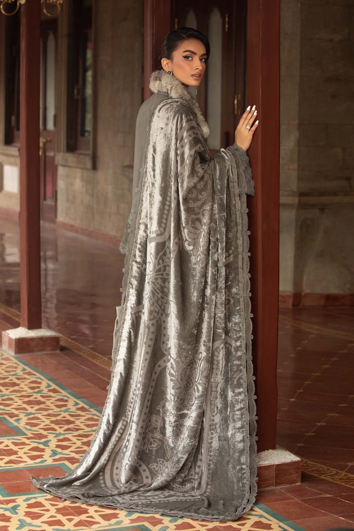 Maria B | Winter Luxe 24 | Velvet DL-1209 - House Of Anaya