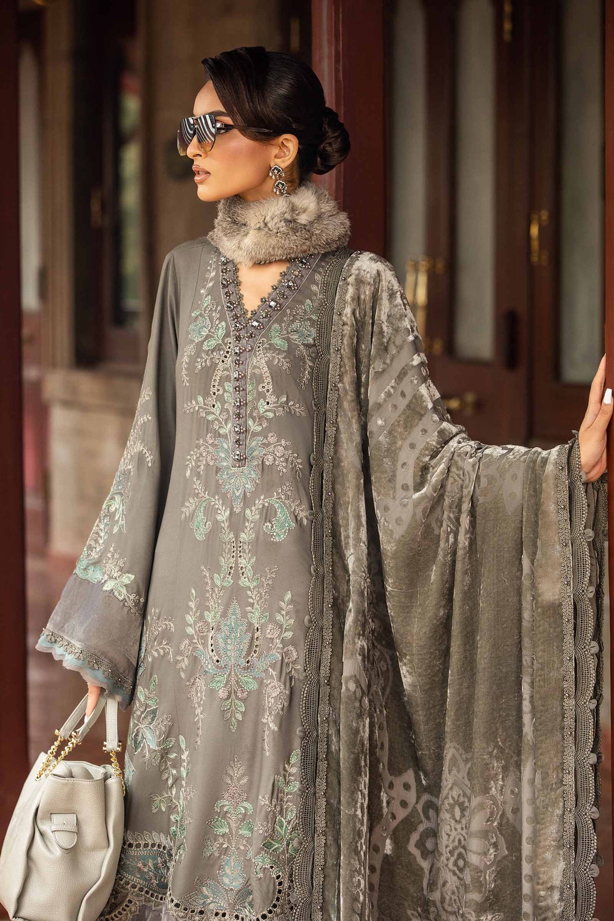 Maria B | Winter Luxe 24 | Velvet DL-1209 - House Of Anaya