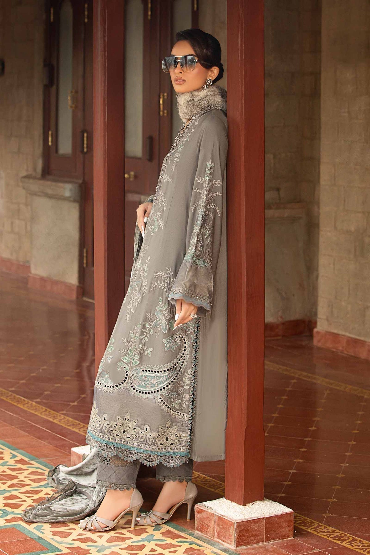 Maria B | Winter Luxe 24 | Velvet DL-1209 - House Of Anaya
