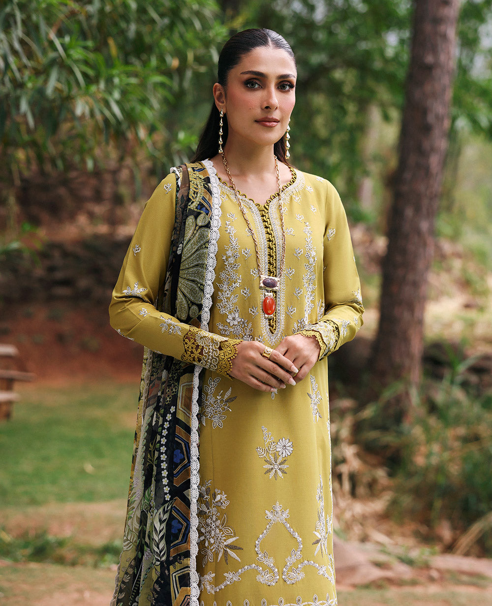 Republic Womenswear | Talia Luxury Lawn 25 | D1-A - Numa