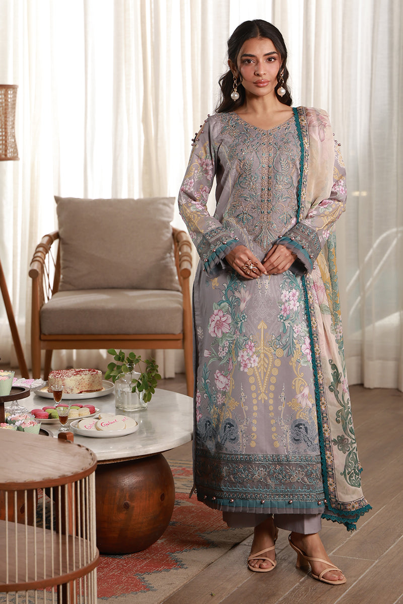 Gulaal | Delia Lawn | Orra