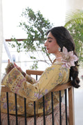 Gulaal | Delia Lawn | Esme