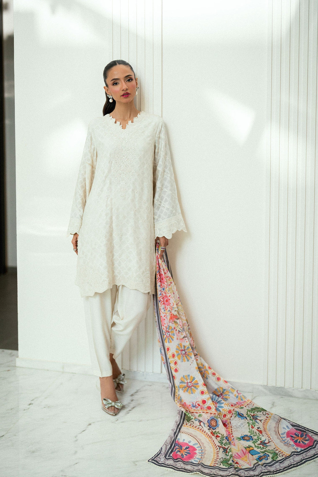 Dhanak | Signature Pret | OFF WHITE 2PCS EMBROIDERED KURTA WITH TROUSER