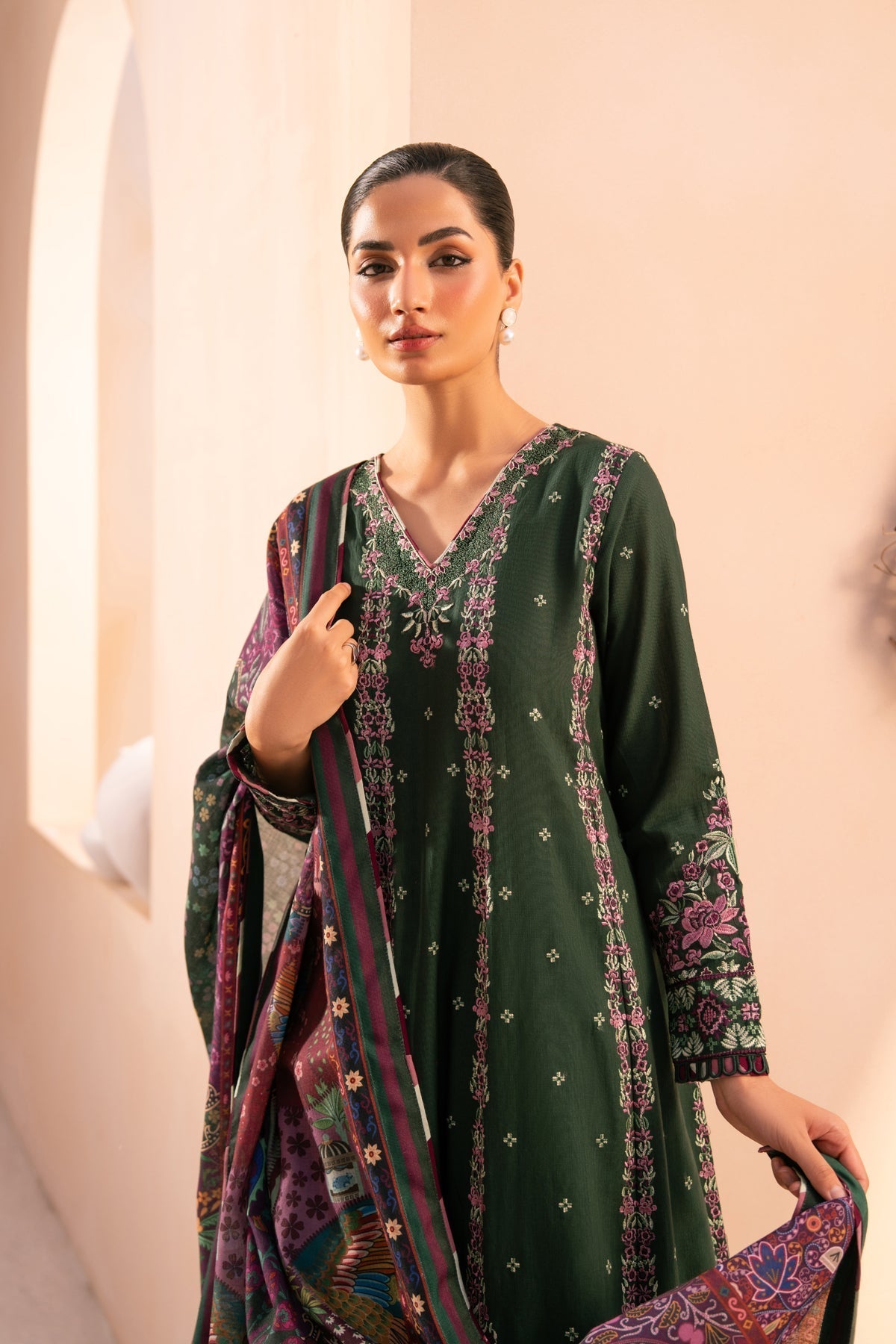 Xenia Formals | Rang e Khizan | ANYA