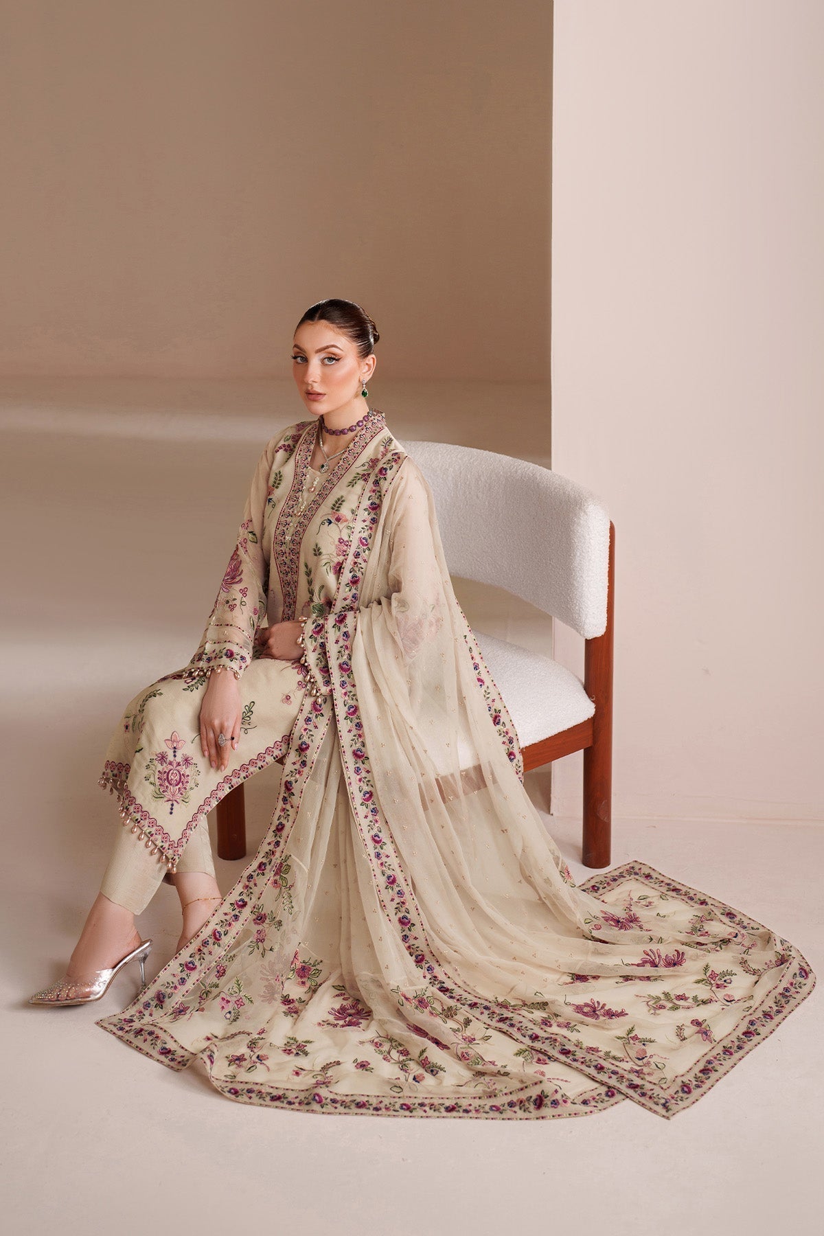 Alizeh | Threads Eid Festive Edit 26 | AF-BDHG-5041-Victoria