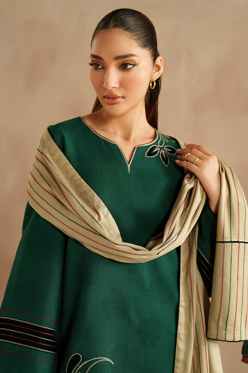 Jazmin | Winter 25 | UW-0168