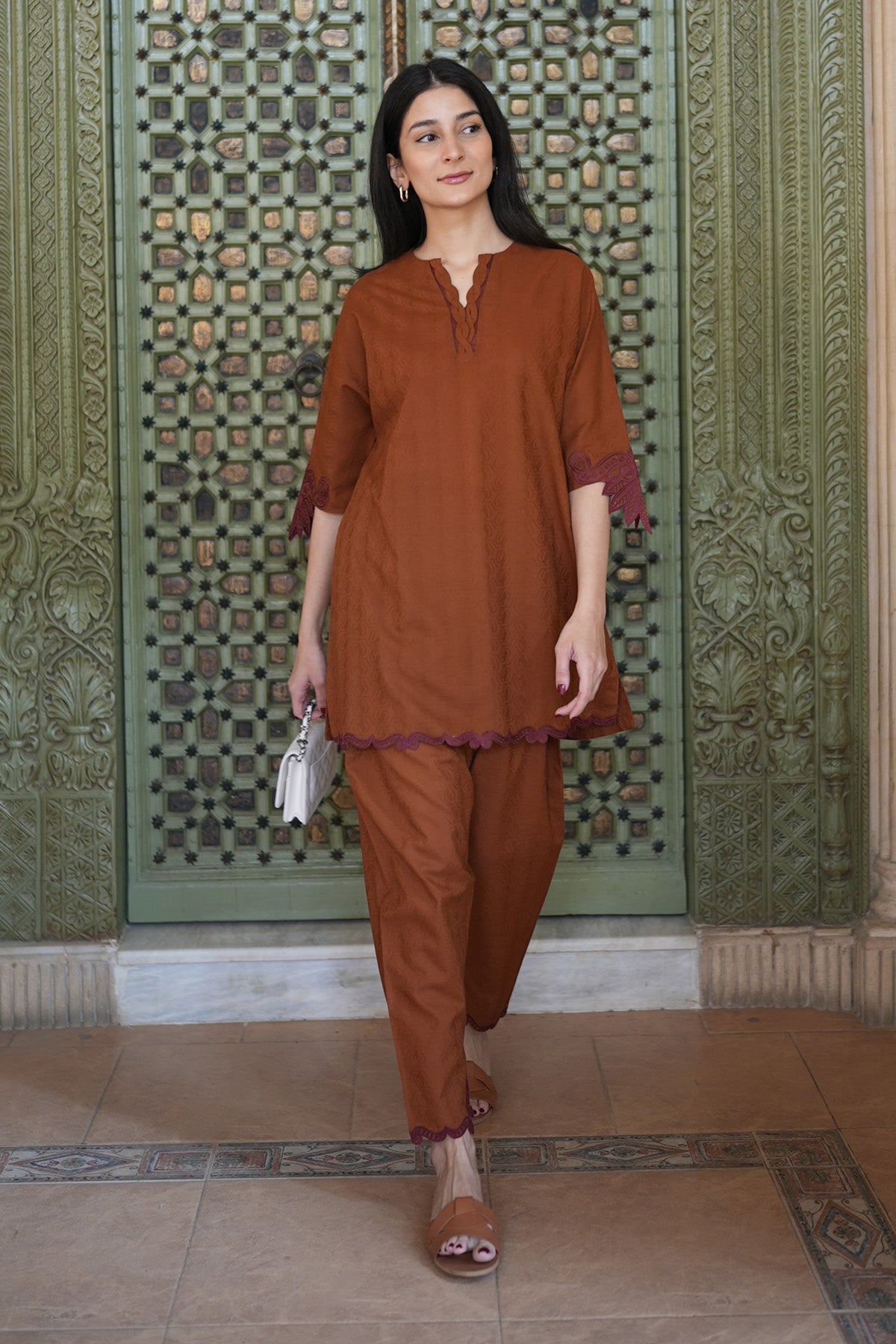 Sahar | Ready to Wear Basics | Cottage Grove - House of Zarish