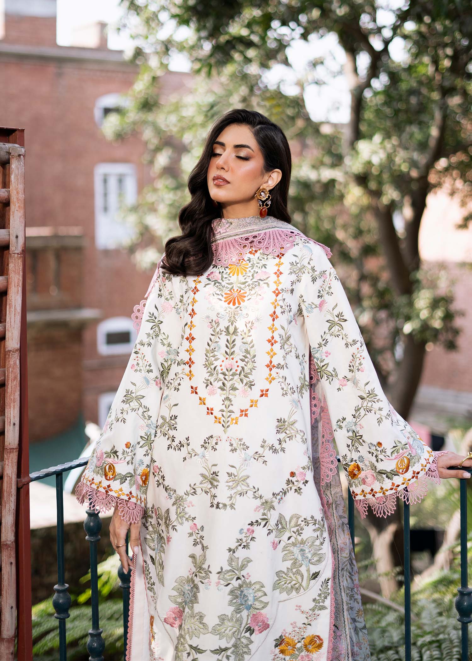Fozia Khalid | Blossom Festive Lawn 25 | Lilly - House Of Zarish