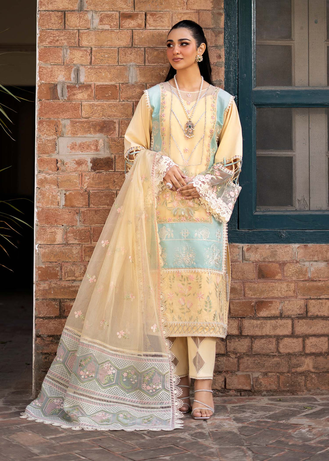 Fozia Khalid | Blossom Festive Lawn 25 | Primrose - House Of Zarish