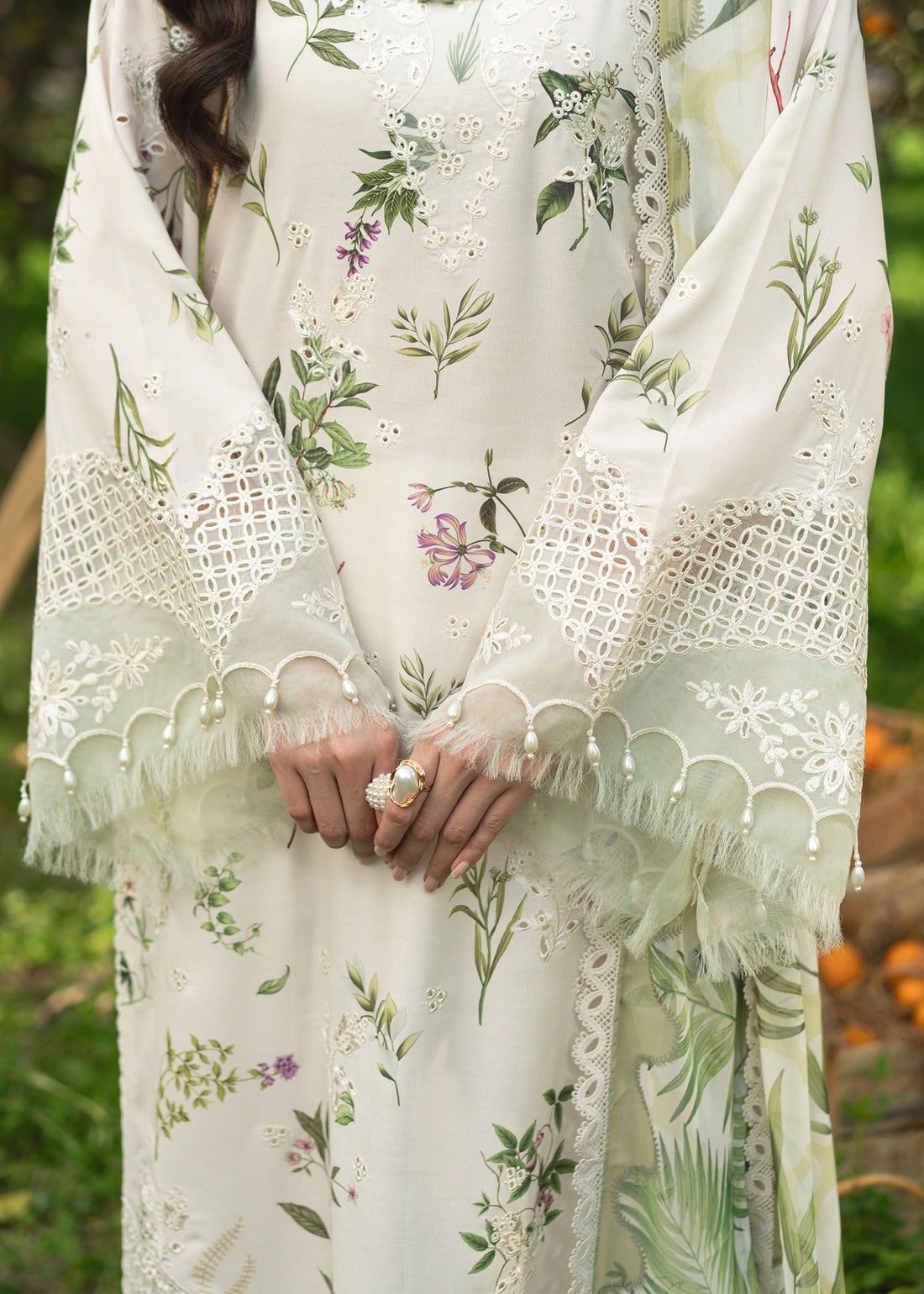 Sardinia | Printkari Lawn Edit 25 | White Tulip