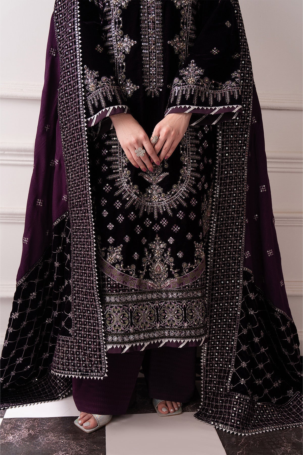 Raeesa Premium | Noirah Velvet | NV-001