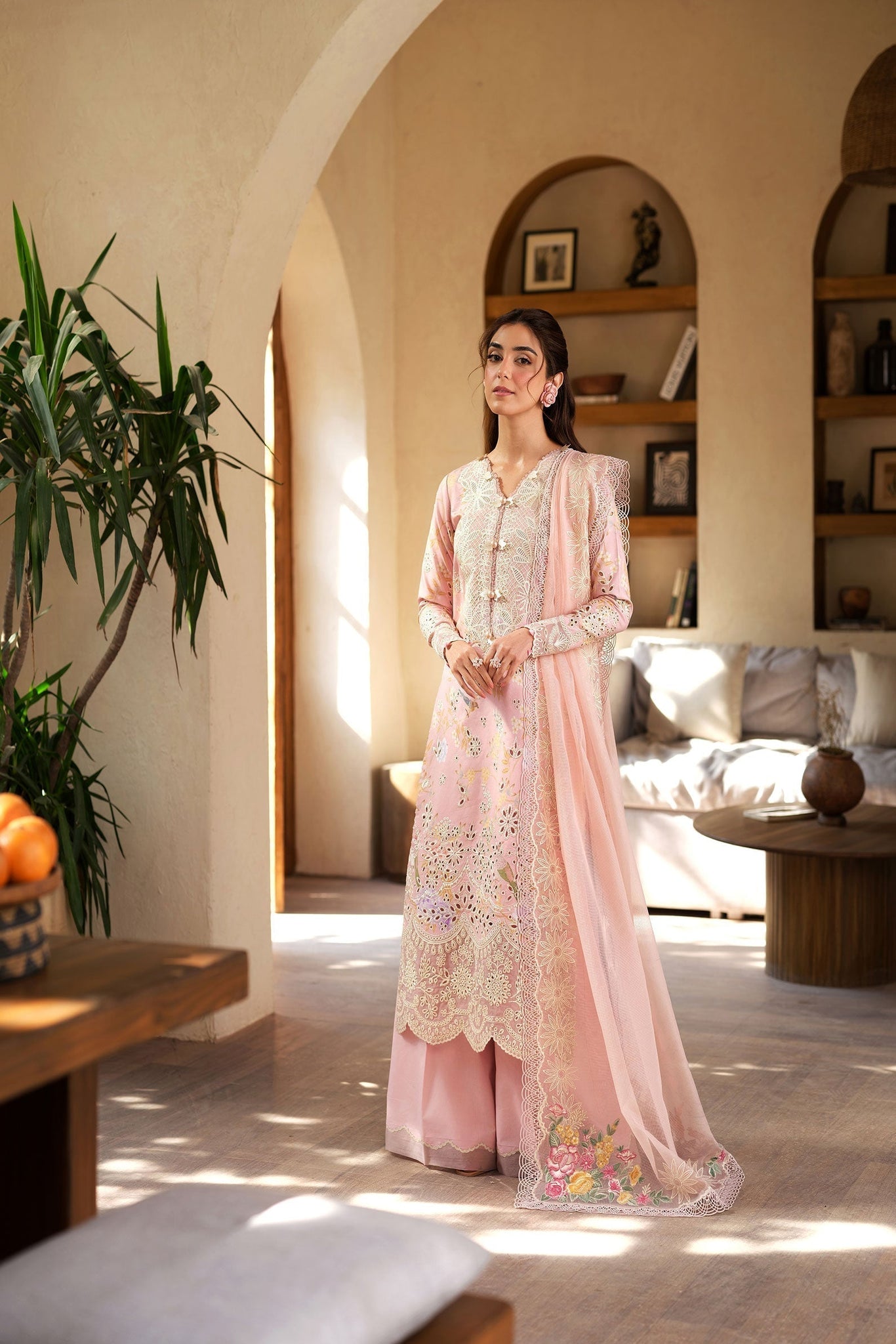 Maryam Hussain | Luxury Lawn 25 | Dimple - House Of Zarish