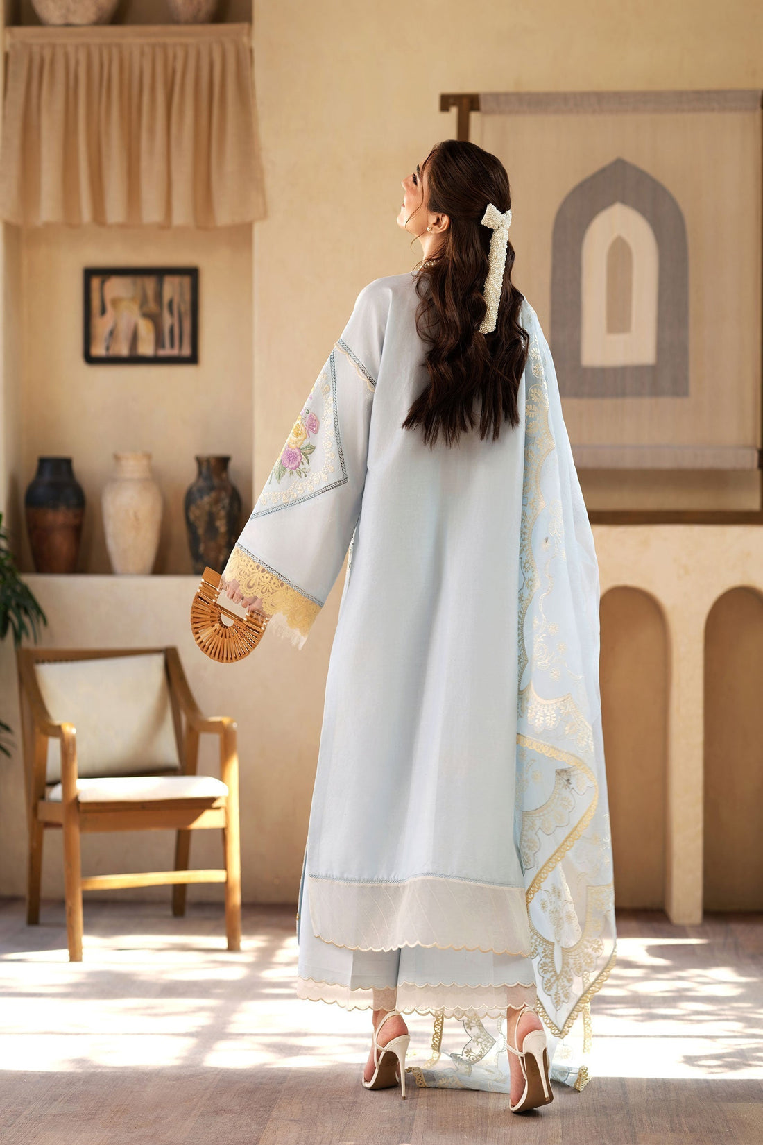 Maryam Hussain | Luxury Lawn 25 | Ocean - House Of Zarish