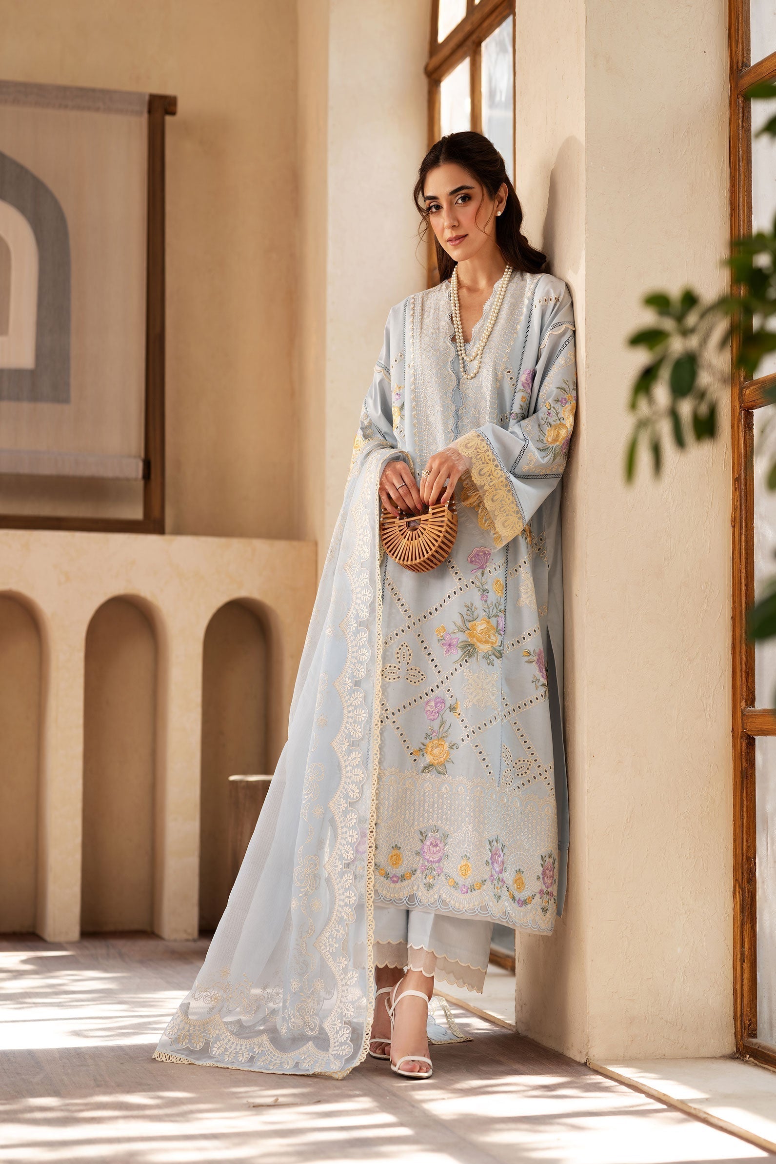 Maryam Hussain | Luxury Lawn 25 | Ocean - House Of Zarish
