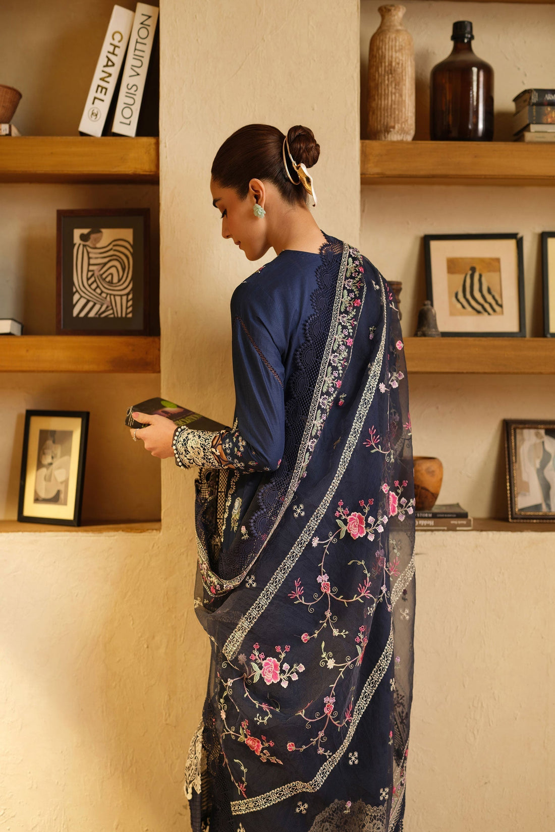 Maryam Hussain | Luxury Lawn 25 | Twilight - House Of Zarish