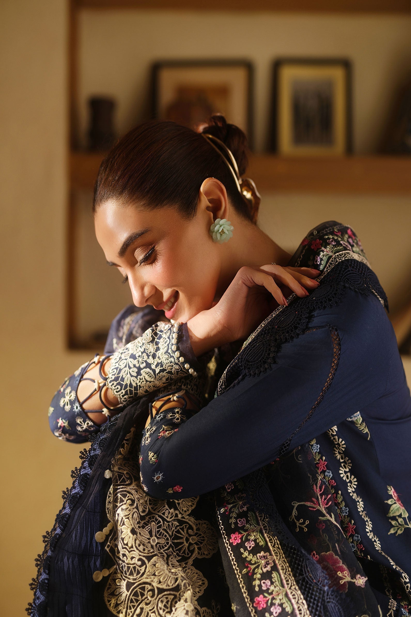 Maryam Hussain | Luxury Lawn 25 | Twilight - House Of Zarish