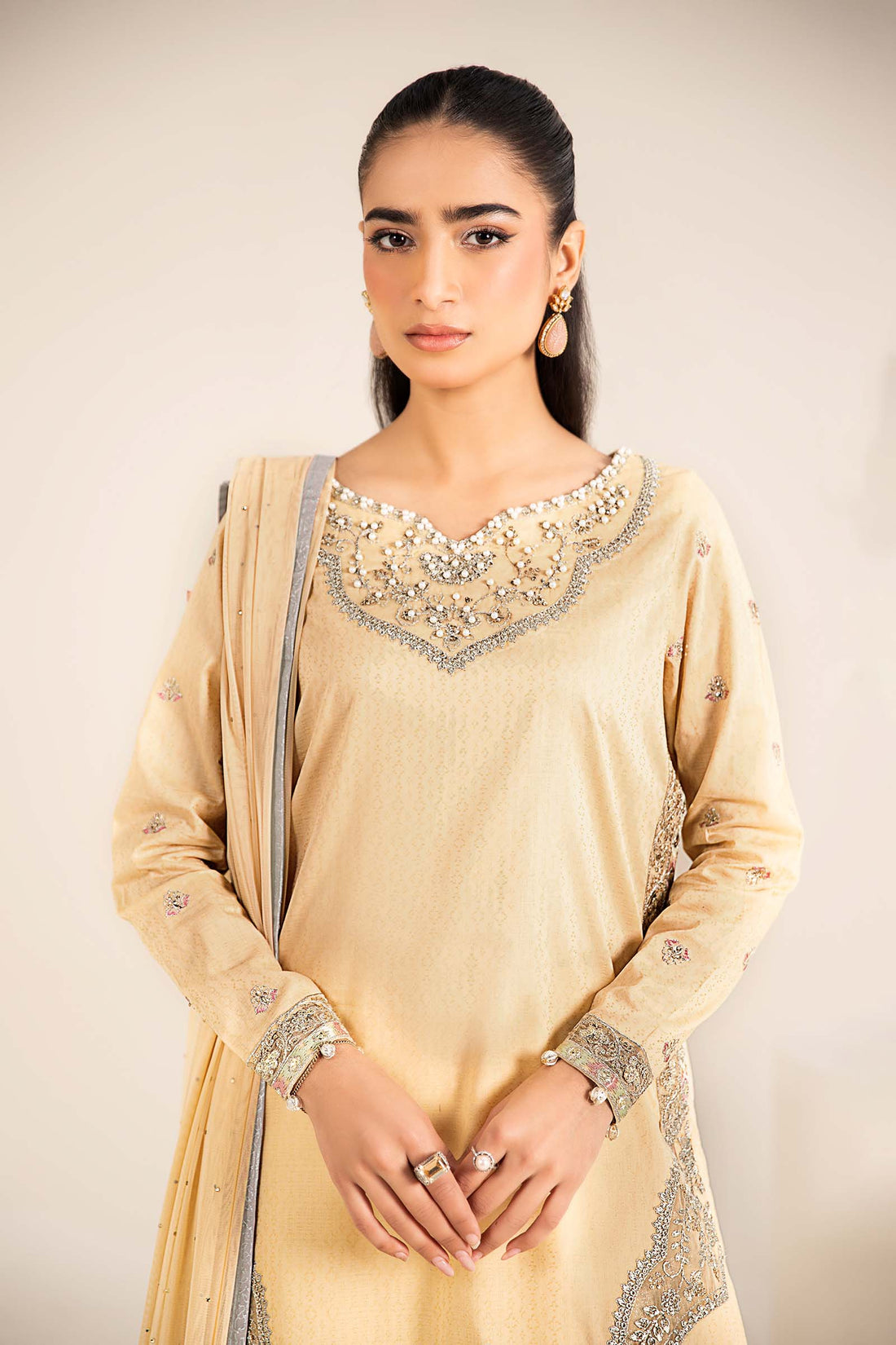 Maira B | Ready to Wear | DW-EF25-61