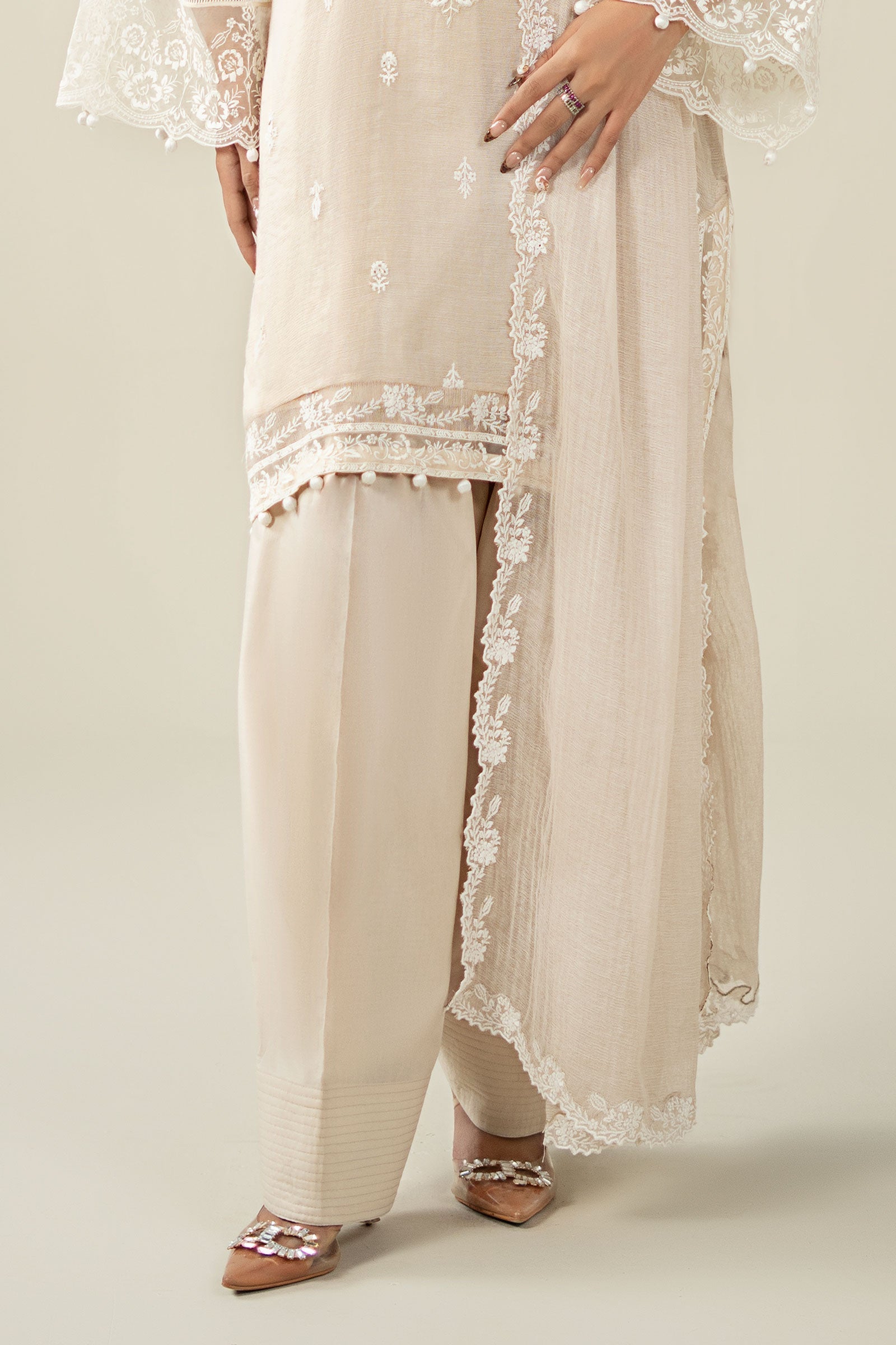 Maria B | Luxury Winter Pret 25 | DW-EA25-123-Off White
