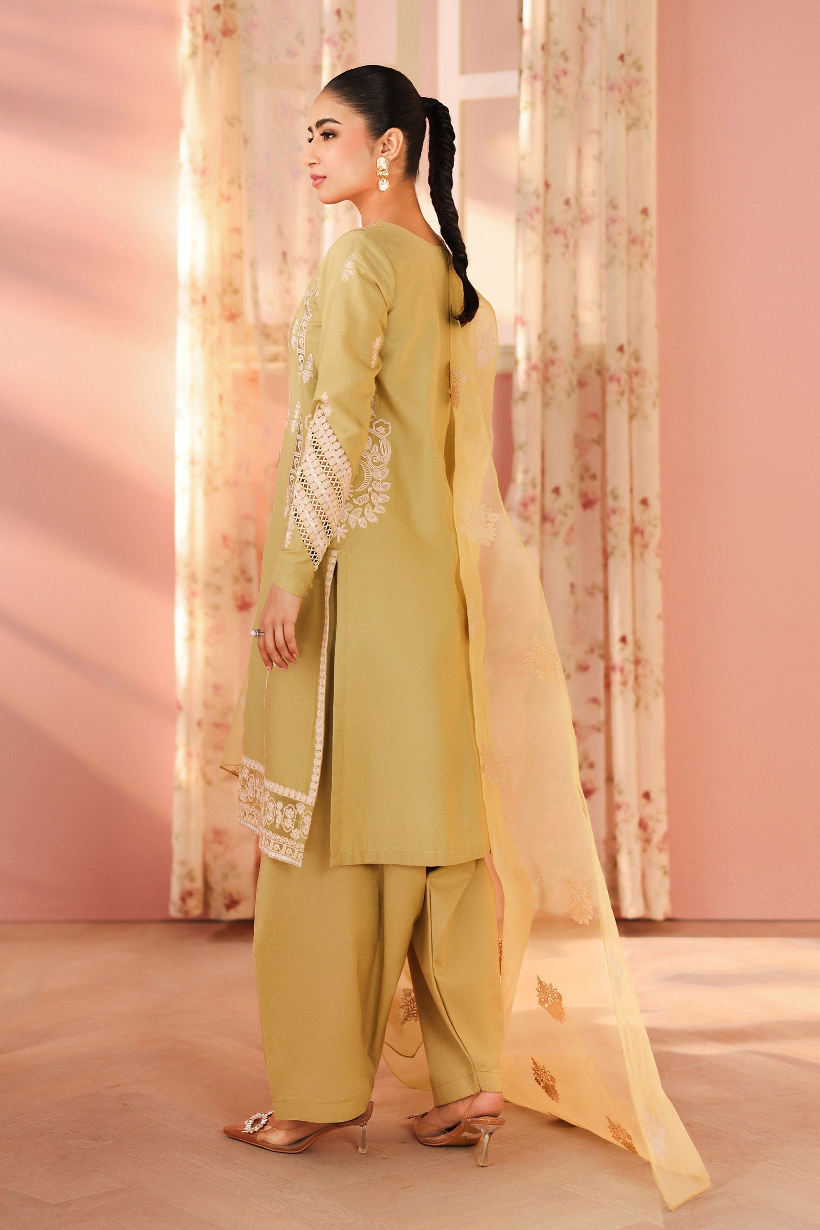 Maria B | Pre Fall Dresses | 3 Piece Embroidered Dobby Suit MM