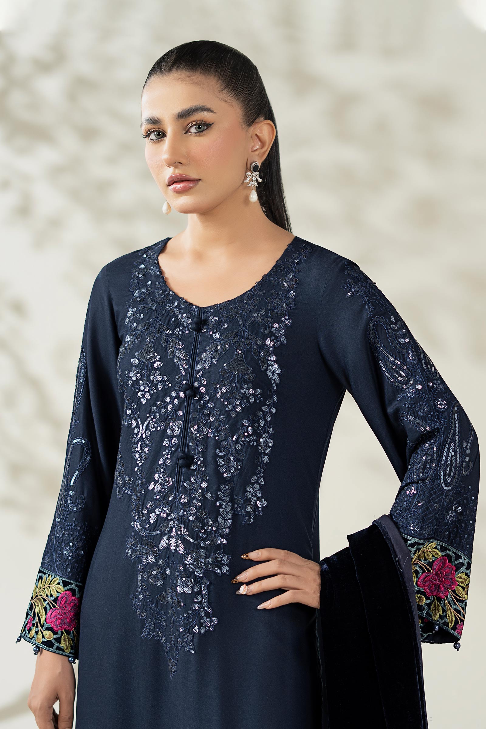 Maria B | Pre Fall Dresses | 3 Piece Embroidered Linen Suit VV