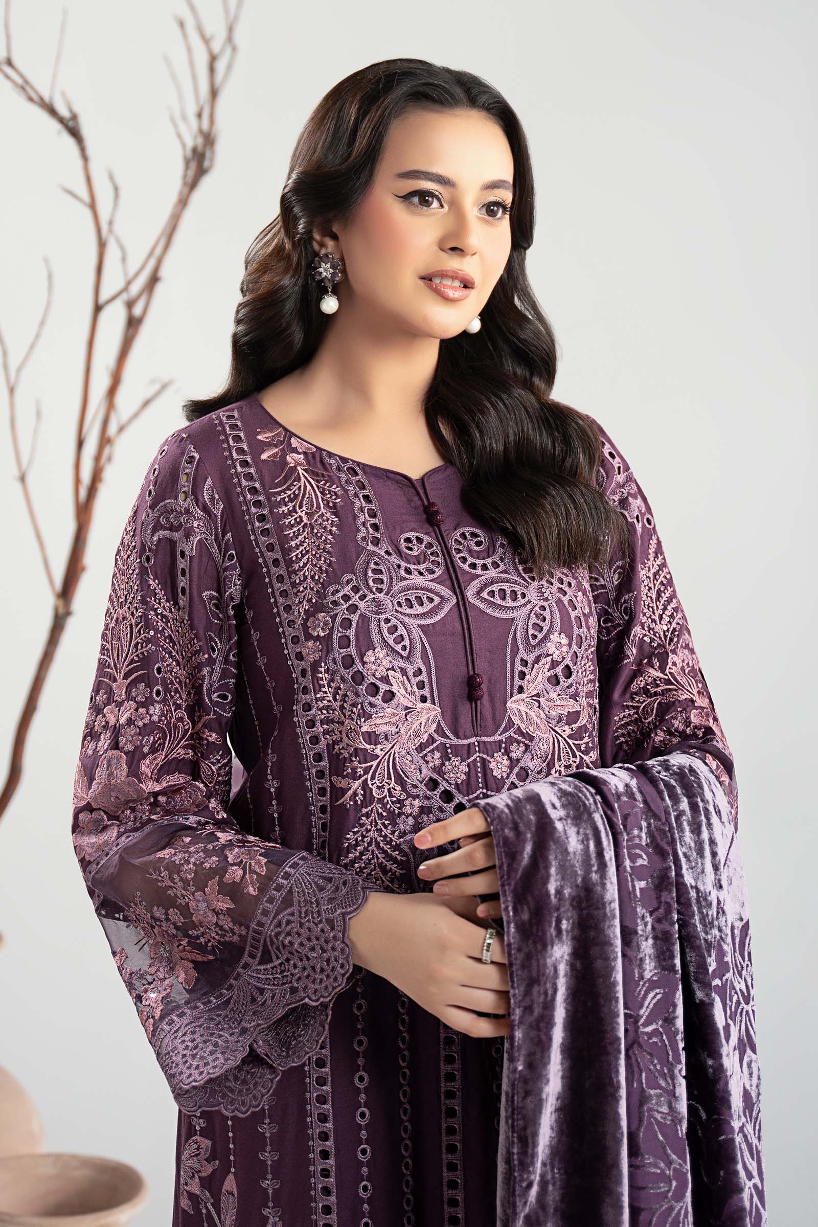 Maria B | Pre Fall Dresses | 3 Piece Embroidered Linen Suit ZD