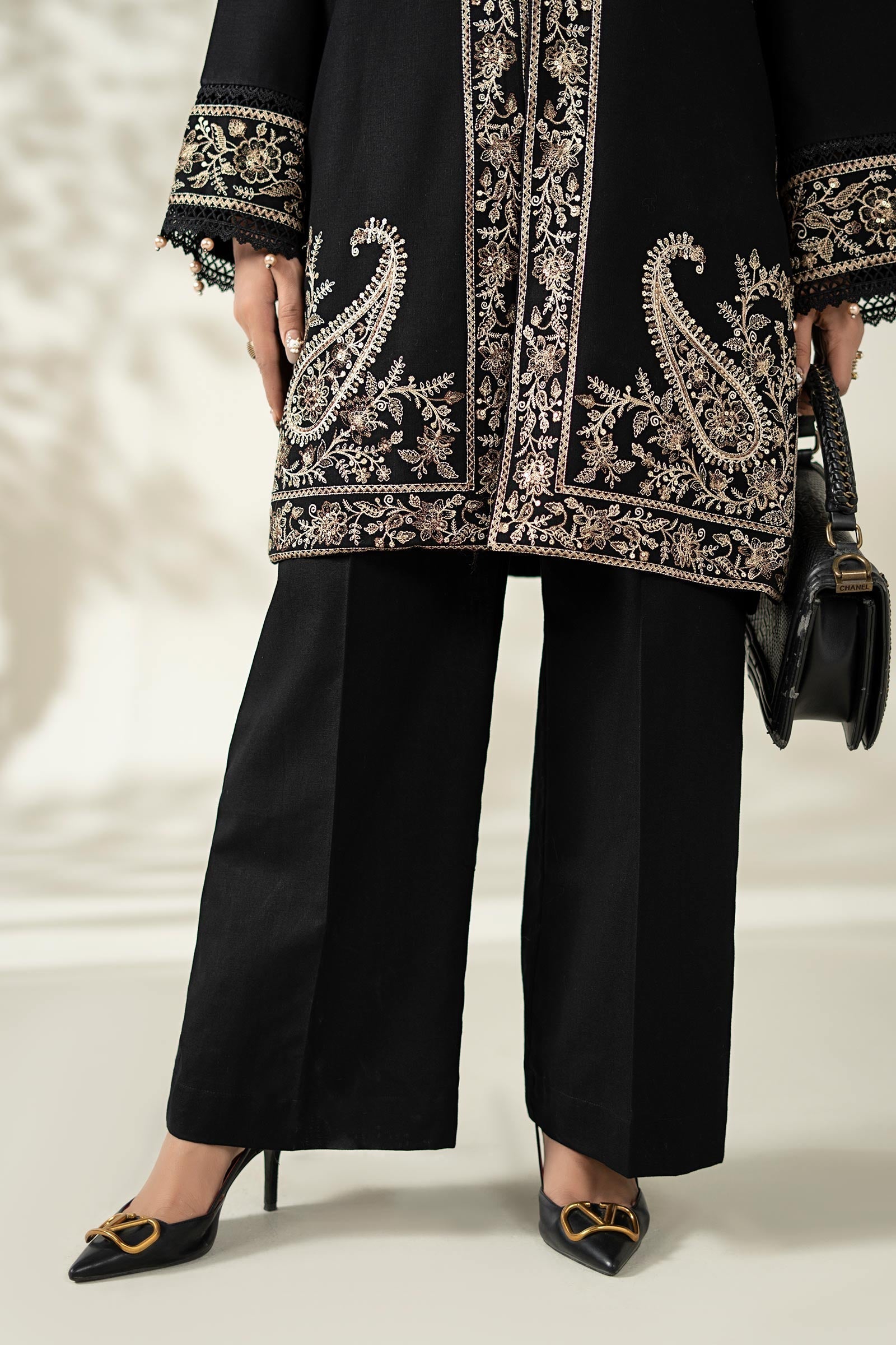 Maria B | Luxury Winter Pret 25 | DW-W25-49-Black