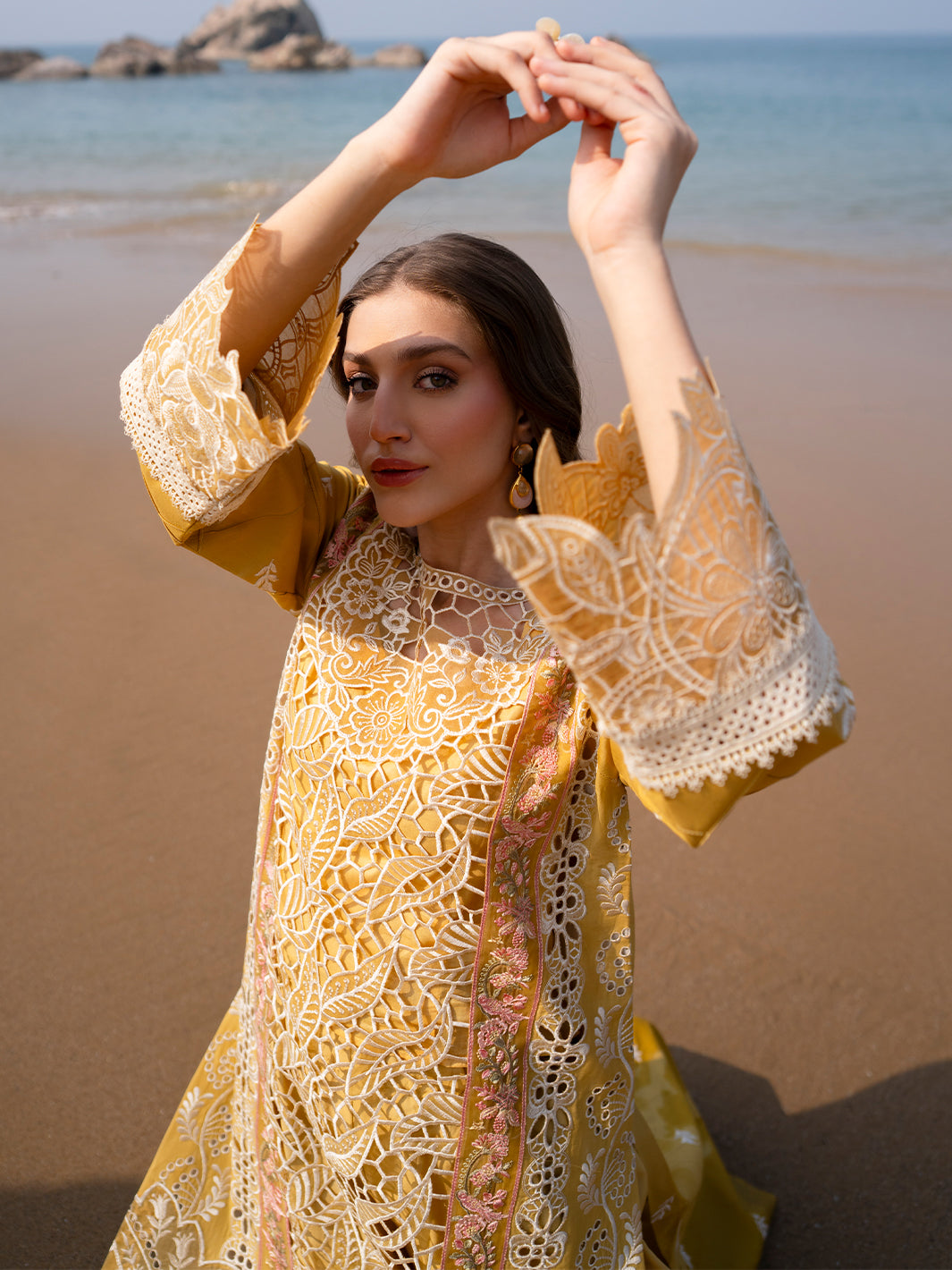 Mahnur | Sirena Luxury Lawn 25 | Dahlia - House Of Zarish
