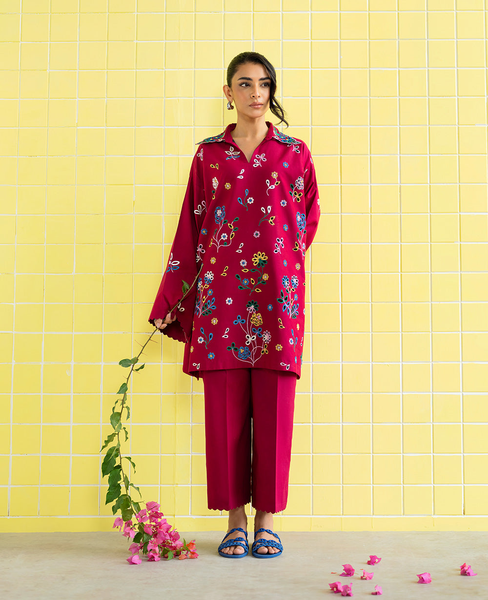 Republic Womenswear | Essentials 25 | ES-190