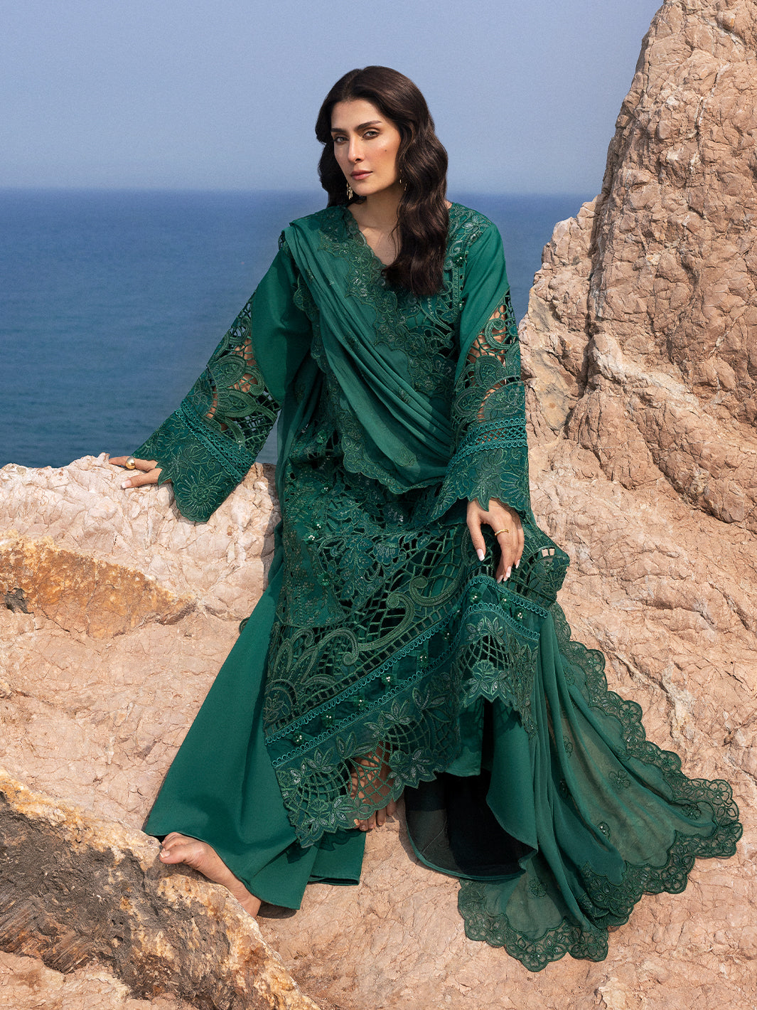 Mahnur | Sirena Luxury Lawn 25 | Eirene - House Of Zarish