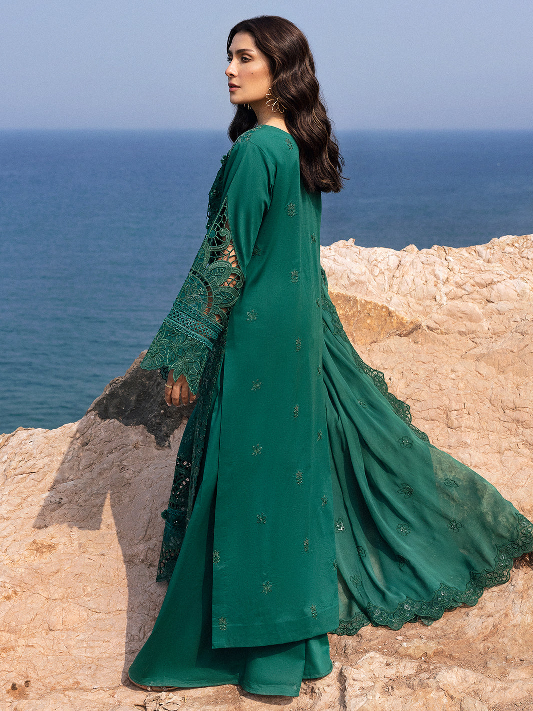 Mahnur | Sirena Luxury Lawn 25 | Eirene - House Of Zarish