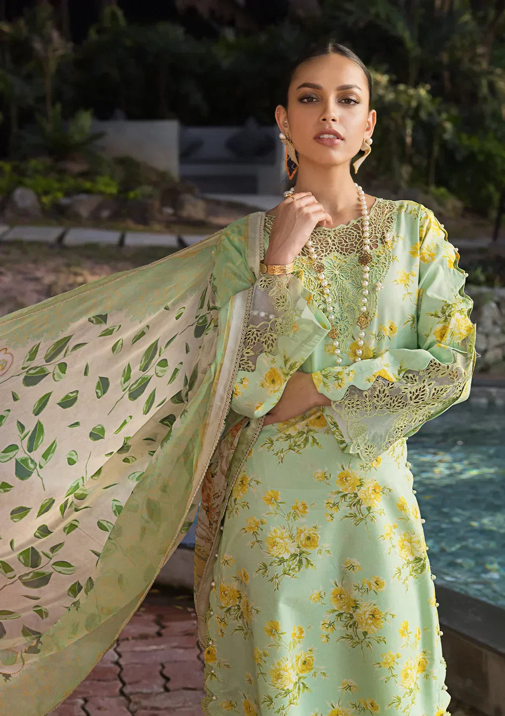 Elaf Premium | Signature Embroidered Lawn 24 | ESL-06B MAJESTIC NOVA - House Of Anaya