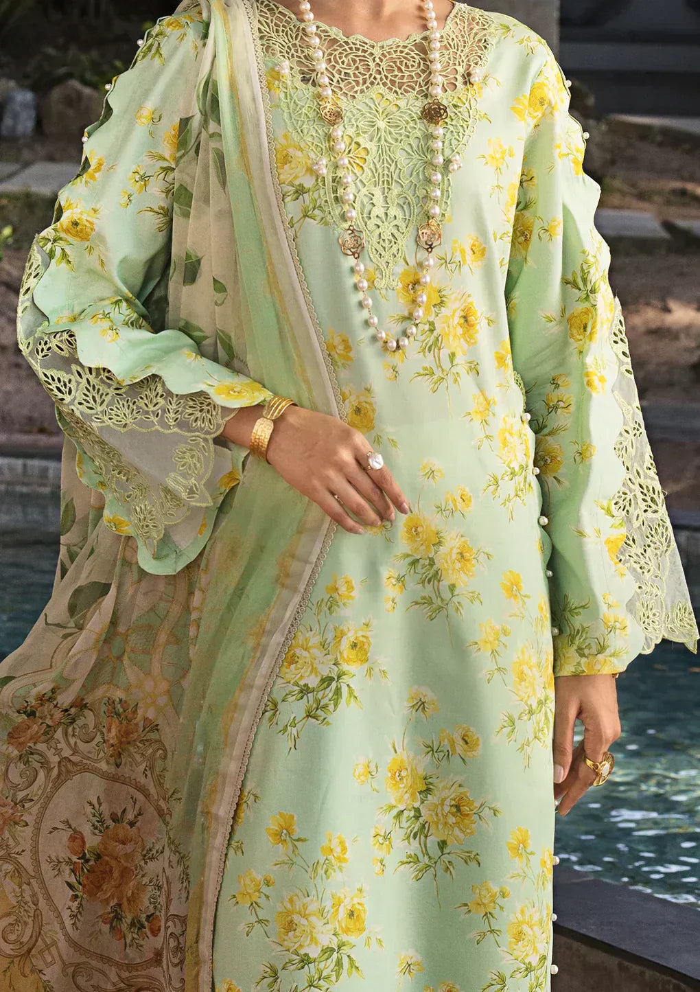 Elaf Premium | Signature Embroidered Lawn 24 | ESL-06B MAJESTIC NOVA - House Of Anaya
