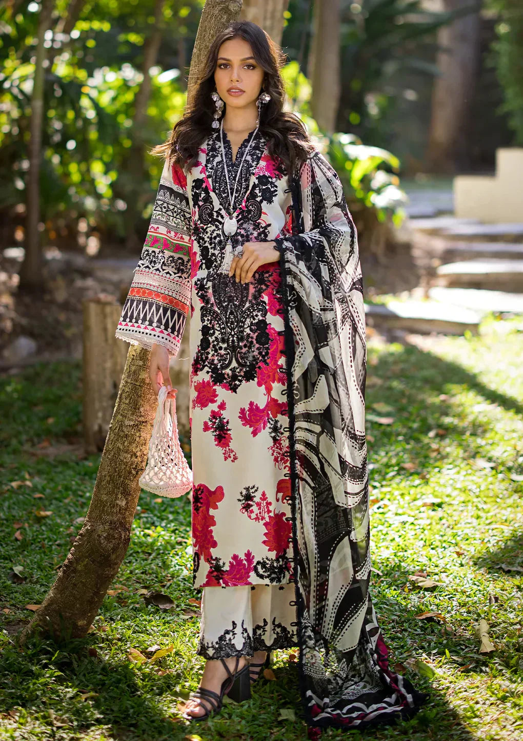 Elaf Premium | Signature Embroidered Lawn 24 | ESL-01B CLAUDIA - House Of Anaya