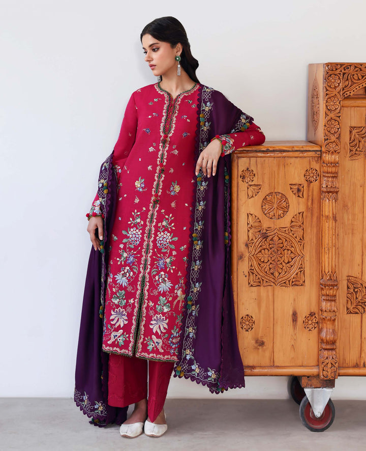 Republic Womenswear | Amaris Luxury Shawl 25 | Elaria