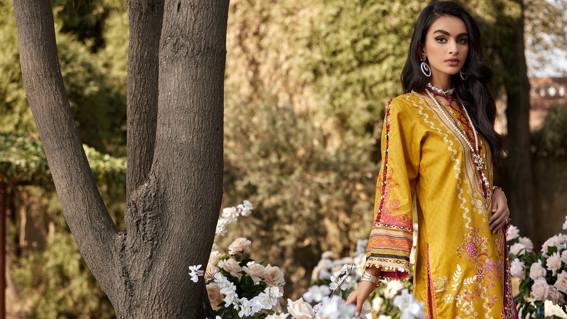 Ellena | Luxury Embroidered Collection | D15 - House of Zarish
