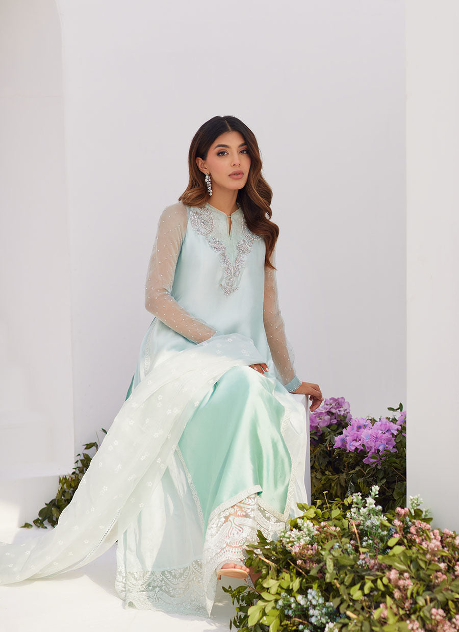 Farah Talib Aziz | Zaza Luxe Pret 24 | SOLENE AQUA OMBRE EMBELLISHED COLUMN SHIRT WITH EMBROIDERED KALIDAAR SLIP - House Of Anaya
