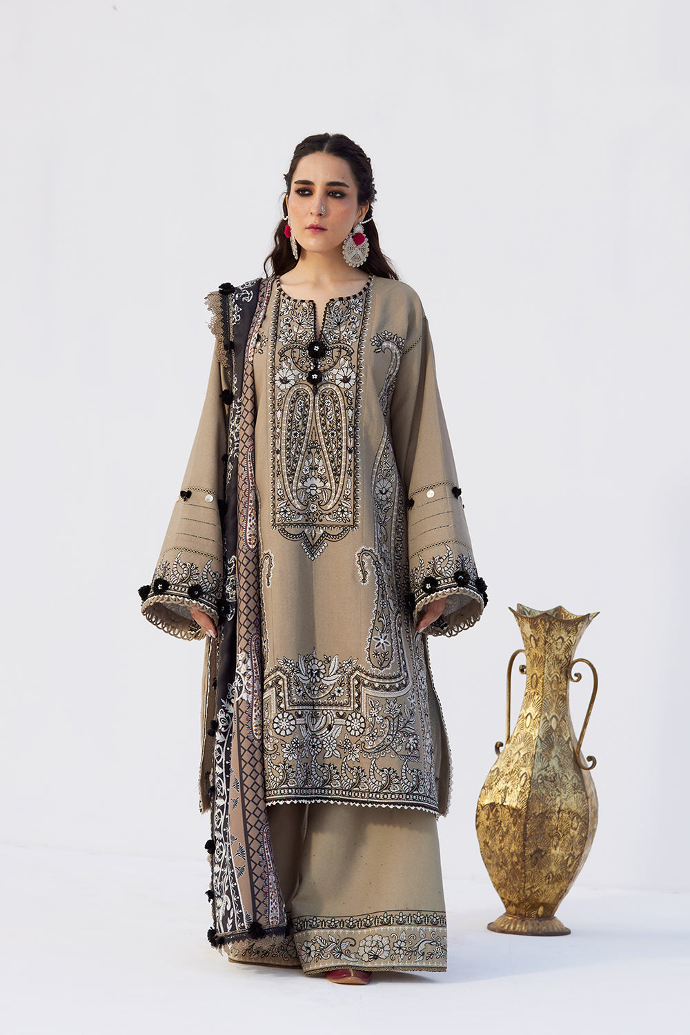 Saira Rizwan | Winter Khaddar 25 | RUKH-SRW25-02