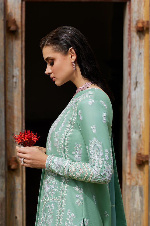 Gulaal | Luxury Lawn 25 | Freesia