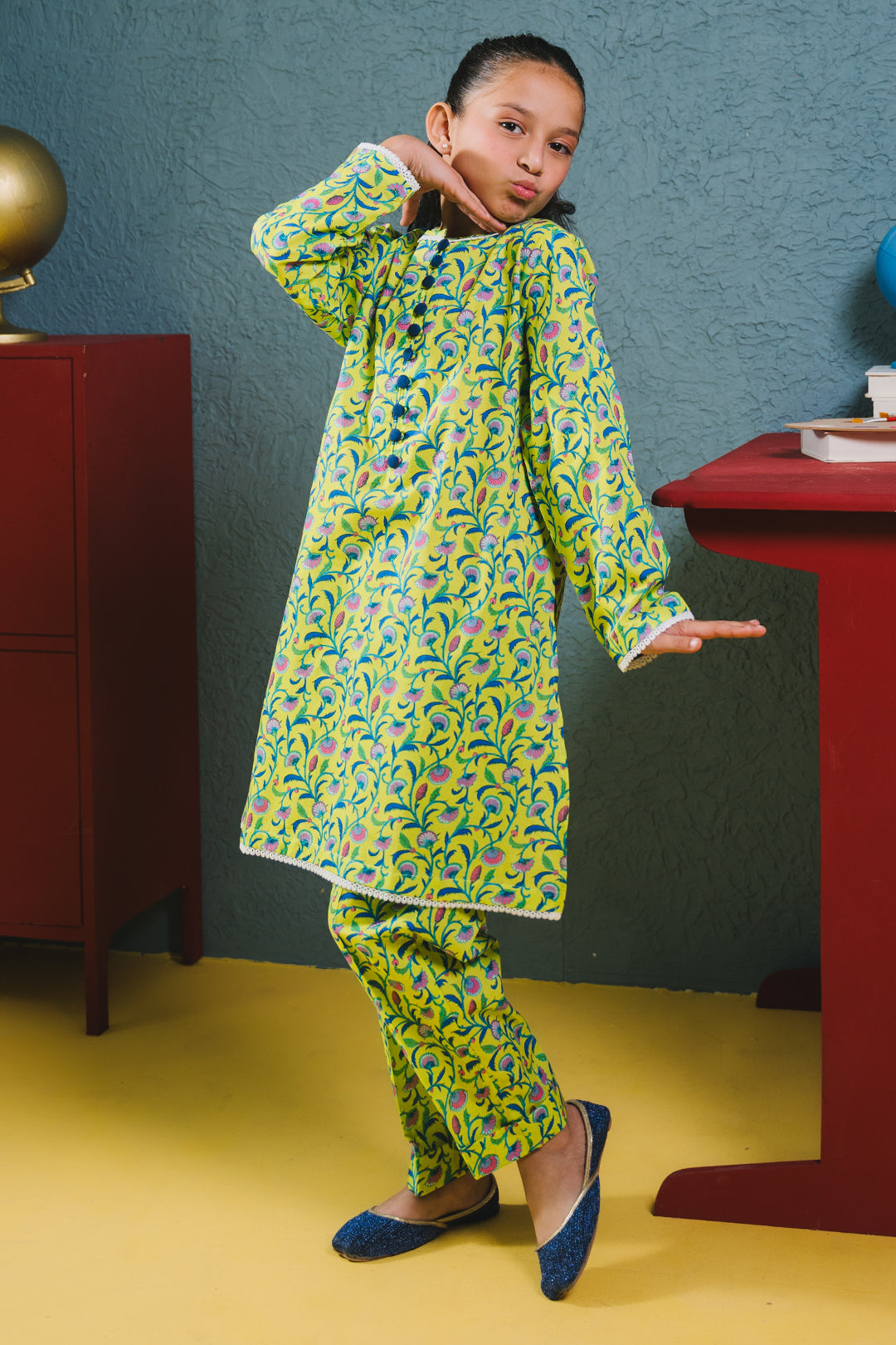 Zellbury Girls | 2 Piece Cambric | Kurta Trouser - 2679 - House Of Zarish