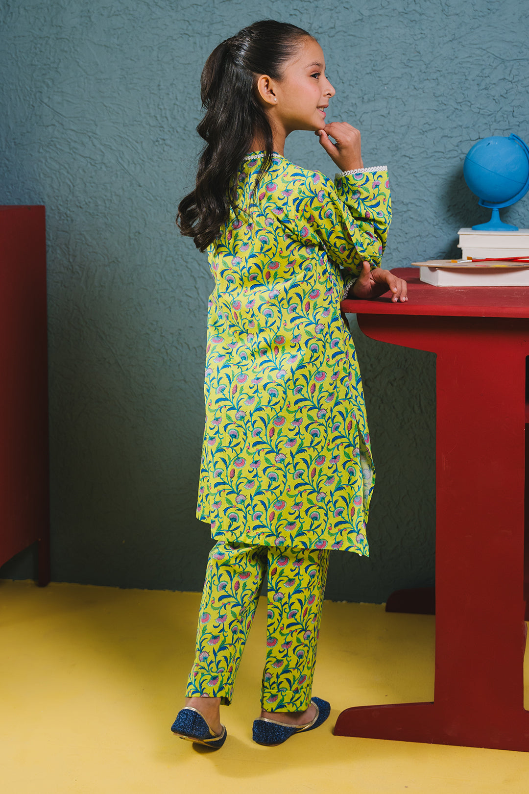 Zellbury Girls | 2 Piece Cambric | Kurta Trouser - 2679 - House Of Zarish