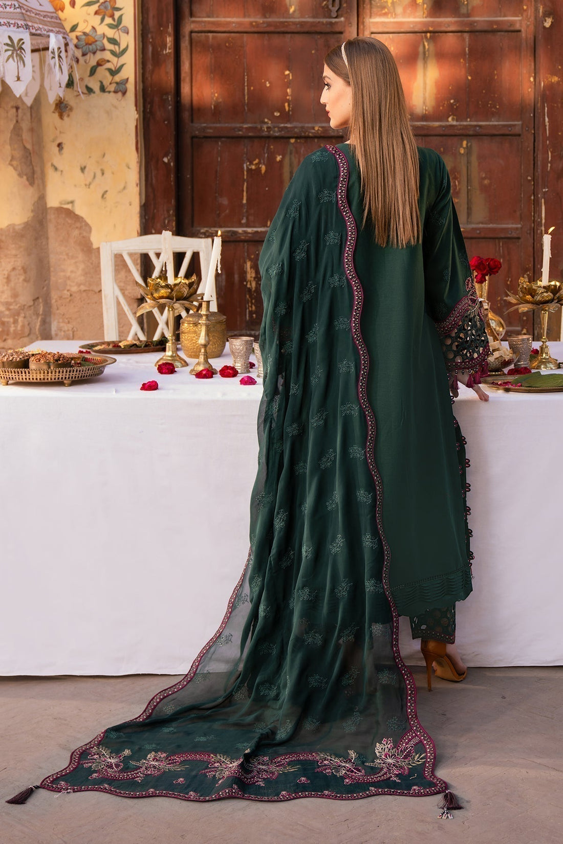 Alizeh | Rawayat Luxury Lawn 24 | Nafisa - House Of Anaya