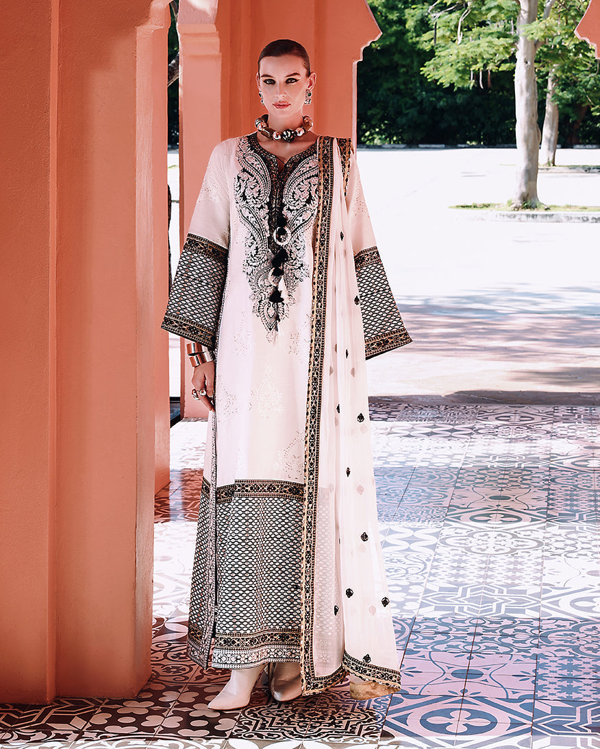 Mushq | Nuvera Raw Silk 26 | Gillian