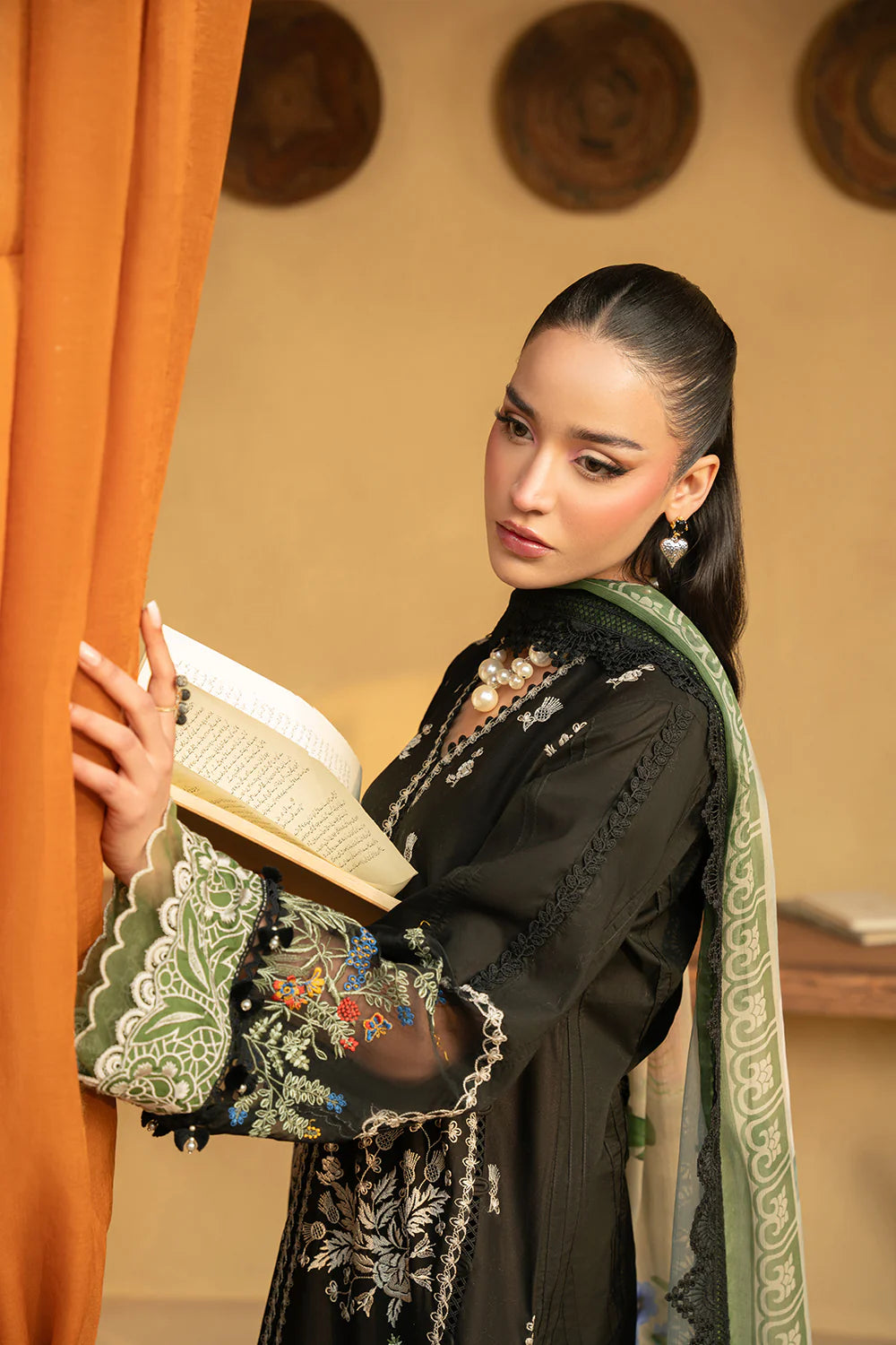 Saira Rizwan | Luxury Lawn 25 | MARY-SRL25-07
