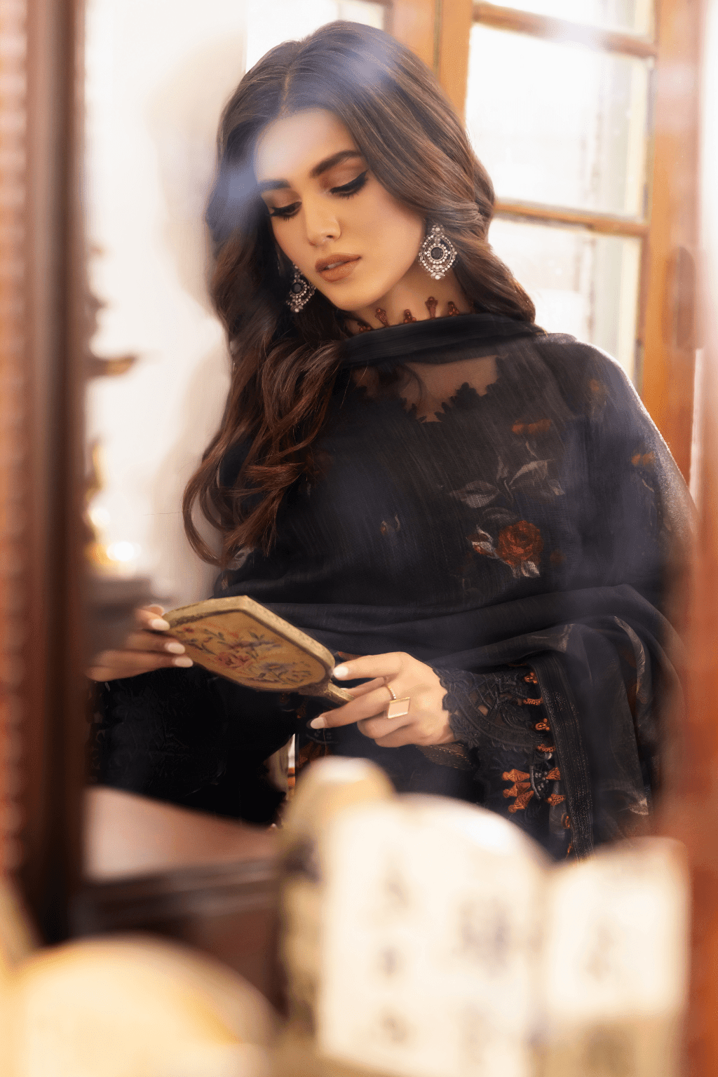 IZNIK Dastaan Premium Embroidered Lawn 3Pc Suit IDL-04 DIMAH - House Of Anaya