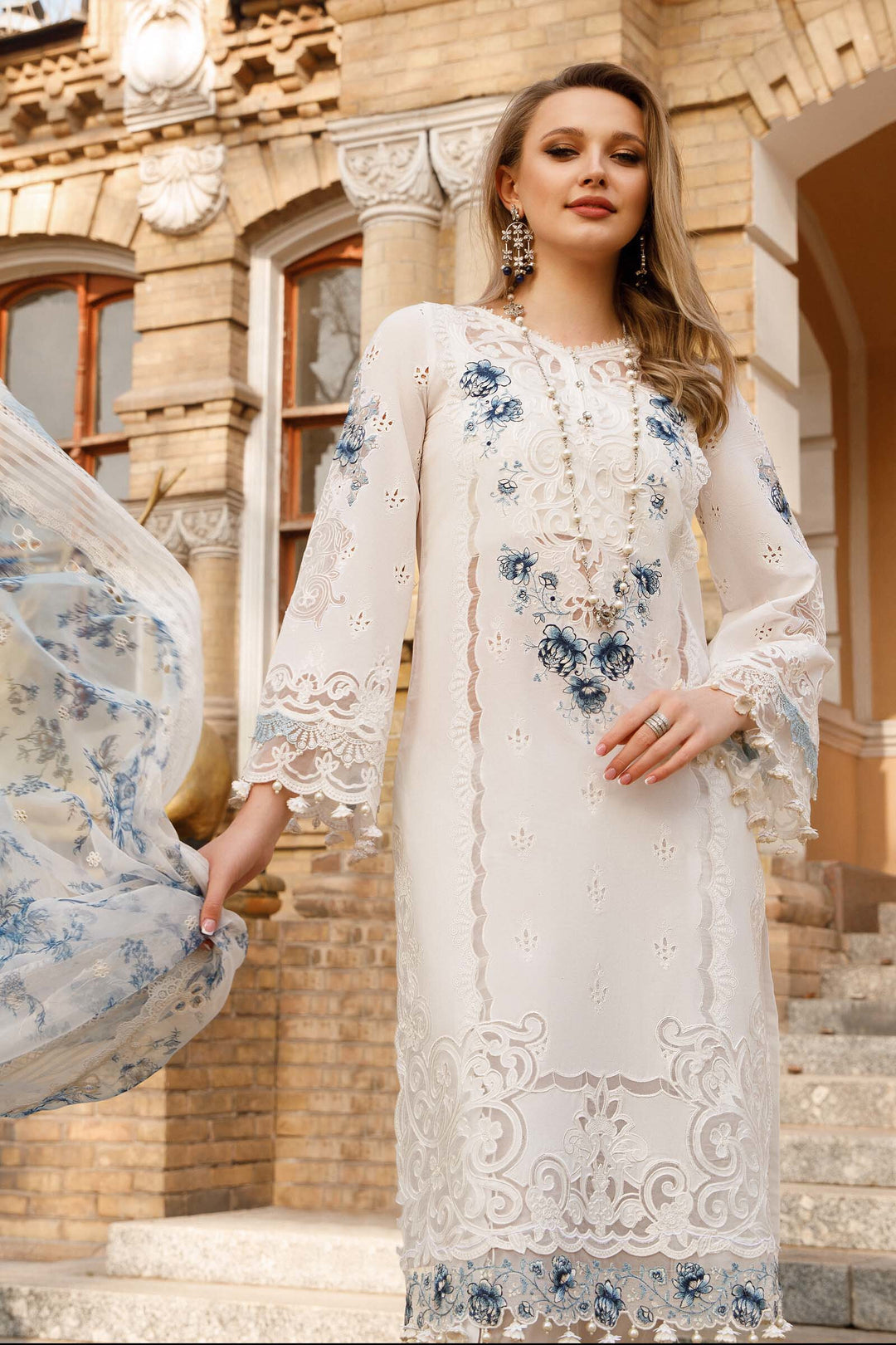 Maria.B Eid Collection Luxury Lawn SS'23 - 15A - TC-335 - Riwayat-e-khas