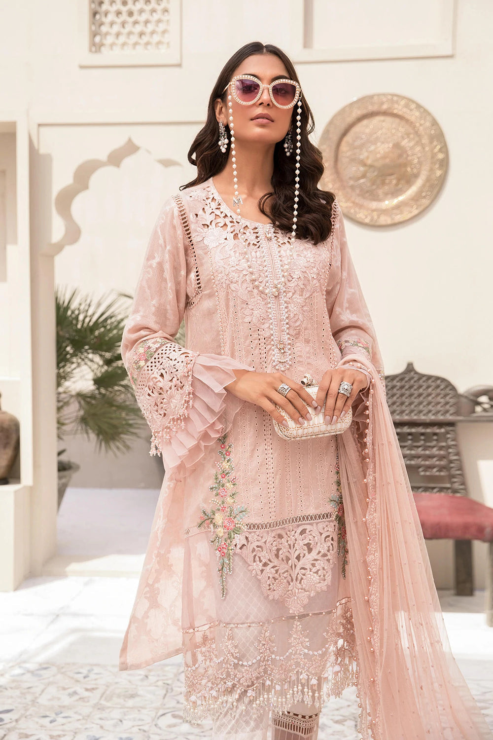 Maria.B. Luxury Eid Lawn'22-23 - Design # 6 - TC-70 - Pure Lawn - Riwayat-e-khas